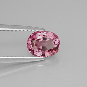 1.20カラットの天然ピンクスピネル（7.1×5.6 mm・オーバルカット）