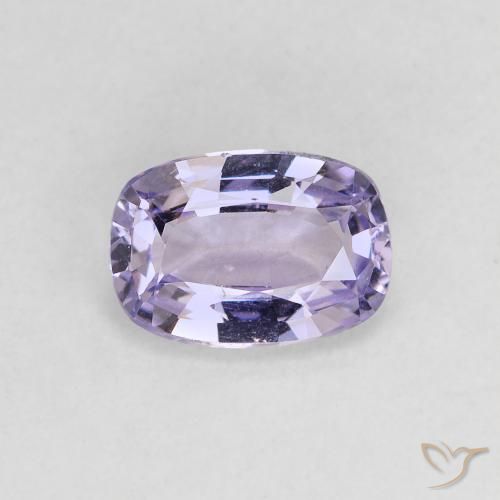 0.83カラットの天然非常に薄いピンクがかったバイオレットスピネル（7.1×4.9 mm・クッションカット）