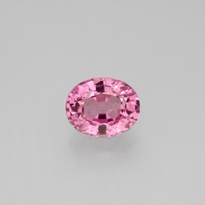 1.48カラットの天然ピンクスピネル（7.6×6.1 mm・オーバルカット）