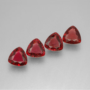 カラットの天然レッドスピネル（5.1×5.1 mm・トリリアント）
