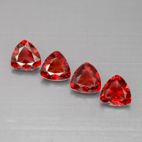 カラットの天然赤みがかったオレンジスピネル（5.1×5 mm・トリリアント）