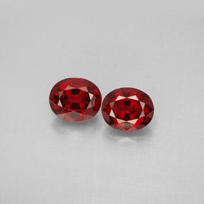 カラットの天然レッドスピネル（6.1×5.2 mm・オーバルカット）