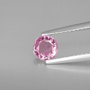0.59カラットの天然ピンクスピネル（5.12 mm・ラウンドカット）