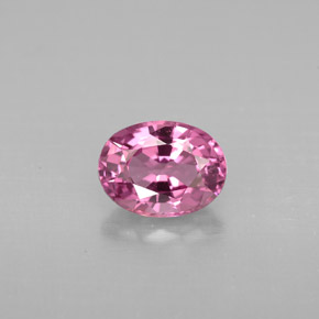 1.10カラットの天然ピンクスピネル（7.2×5.4 mm・オーバルカット）