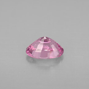 1.10カラットの天然ピンクスピネル（7.5×5.1 mm・オーバルカット）