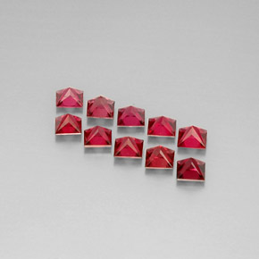 カラットの天然赤みがかったオレンジスピネル（3.6×3.6 mm・四角）