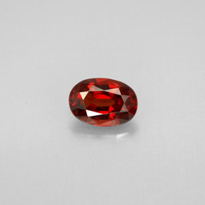 0.75カラットの天然オレンジレッドスピネル（6.5×4.6 mm・オーバルカット）