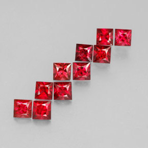 カラットの天然レッドスピネル（3.1×3.1 mm・四角）