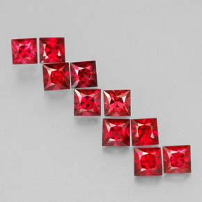 カラットの天然レッドスピネル（3.1×3.1 mm・四角）