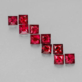カラットの天然レッドスピネル（3.1×3 mm・四角）