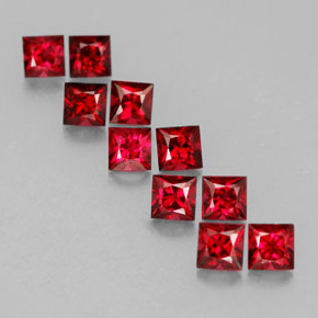 カラットの天然レッドスピネル（3.1×3.1 mm・四角）