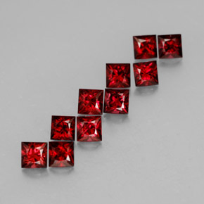 カラットの天然レッドスピネル（3.1×3.1 mm・四角）