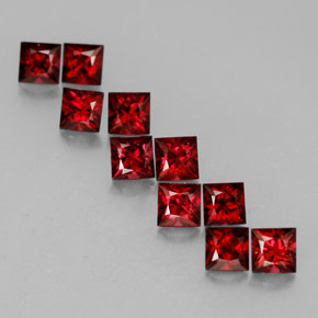 カラットの天然レッドスピネル（3.1×3.1 mm・四角）