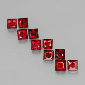 カラットの天然レッドスピネル（3.1×3.1 mm・四角）