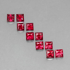 カラットの天然レッドスピネル（3.1×3.1 mm・四角）
