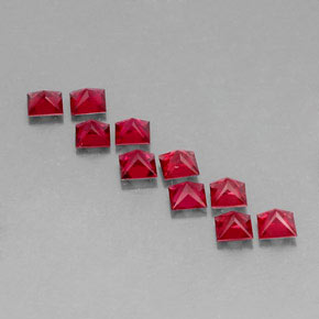 カラットの天然レッドスピネル（3.1×3.1 mm・四角）