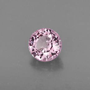 0.86カラットの天然バイオレットピンクスピネル（5.50 mm・ラウンドカット）