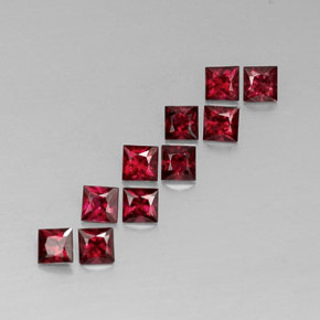 カラットの天然レッドスピネル（3.1×3 mm・四角）
