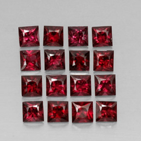 カラットの天然レッドスピネル（3.2×3.1 mm・四角）