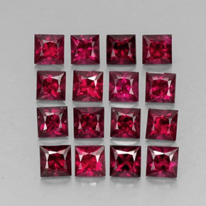 カラットの天然レッドスピネル（3.2×3.1 mm・四角）