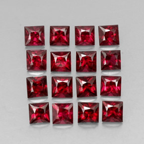 カラットの天然レッドスピネル（3.1×3.1 mm・四角）