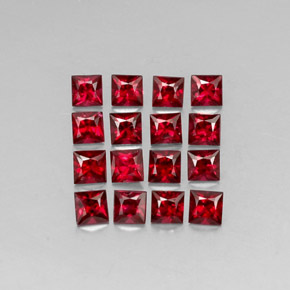 カラットの天然レッドスピネル（3.1×3.1 mm・四角）