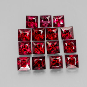 カラットの天然レッドスピネル（3.5×3.5 mm・四角）