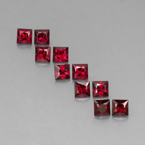 カラットの天然レッドスピネル（3.6×3.6 mm・四角）