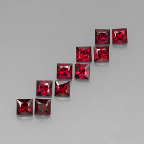 カラットの天然レッドスピネル（3.6×3.6 mm・四角）