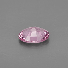 1.34カラットの天然紫がかったピンクスピネル（8.3×6.5 mm・オーバルカット）
