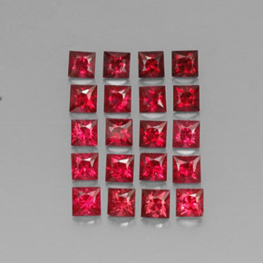 カラットの天然レッドスピネル（2.6×2.6 mm・四角）