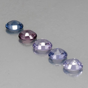 カラットの天然マルチカラースピネル（5.9×4.8 mm・オーバルカット）