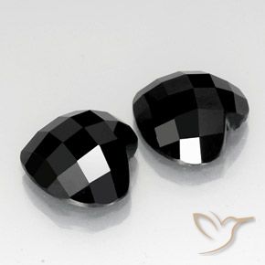 Shop natural 13.12ct ブラック スピネル gems, 心臓, from タイ at GemSelect. In stock, global shipping!