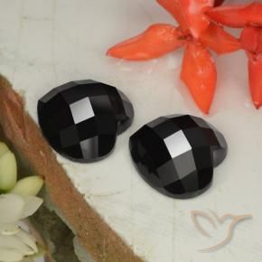 Shop natural 14.66ct ブラック スピネル gems, 心臓, from タイ at GemSelect. In stock, global shipping!