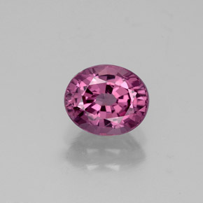 1.50カラットの天然紫がかったピンクスピネル（7.2×6.1 mm・オーバルカット）