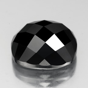 7.53カラットの天然黒スピネル（12.1×10.1 mm・クッションカット）