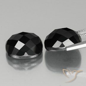 Shop natural 14.57ct ブラック スピネル gems, クッション, from タイ at GemSelect. In stock, global shipping!