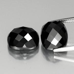15.09カラットの天然黒スピネル（12×10.1 mm・クッションカット）