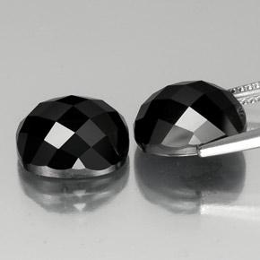 15.09カラットの天然黒スピネル（12×10.1 mm・クッションカット）