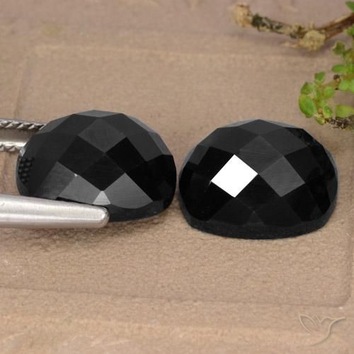 Shop natural 15.19ct ブラック スピネル gems, クッション, from タイ at GemSelect. In stock, global shipping!
