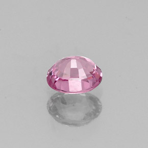 0.52カラットの天然ピンクスピネル（5×4.3 mm・オーバルカット）