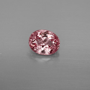 1.27カラットの天然ローズピンクスピネル（7.2×5.8 mm・オーバルカット）