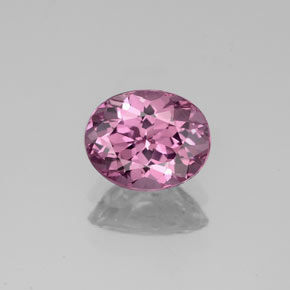 1.21カラットの天然バイオレットピンクスピネル（7.2×5.8 mm・オーバルカット）