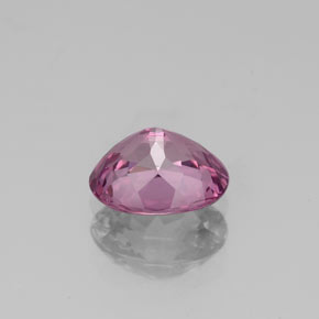 1.21カラットの天然バイオレットピンクスピネル（7.2×5.8 mm・オーバルカット）