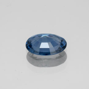 1.22カラットの天然緑がかった青スピネル（8.6×6.6 mm・オーバルカット）