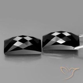 Shop natural 25.34ct ゴールドシーンのあるブラック スピネル gems, バゲット, from タイ at GemSelect. In stock, global shipping!
