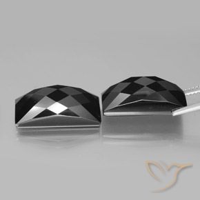 Shop natural 25.16ct ブラック スピネル gems, バゲット, from タイ at GemSelect. In stock, global shipping!