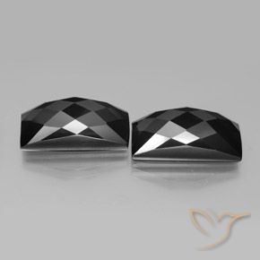 Shop natural 25.16ct ブラック スピネル gems, バゲット, from タイ at GemSelect. In stock, global shipping!