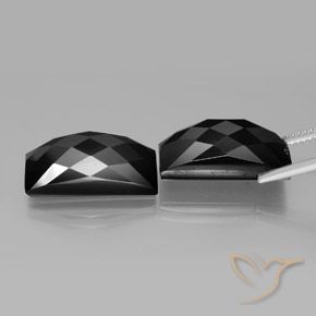 Shop natural 25.13ct ブラック スピネル gems, バゲット, from タイ at GemSelect. In stock, global shipping!