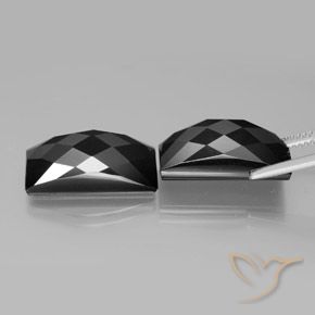 Shop natural 25.08ct ブラック スピネル gems, バゲット, from タイ at GemSelect. In stock, global shipping!